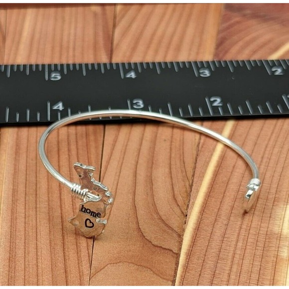 Alex Ryan by CK Design Silver Tone Home Dangle Earrings NWT & Bracelet - Picture 9 of 9